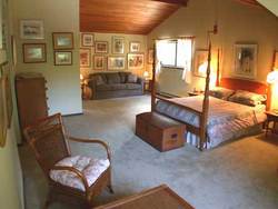 Queen Bed Ensuite