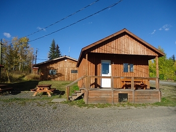2- Bedroom Summer Cabin