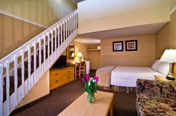 2 Queen Lofts Suites